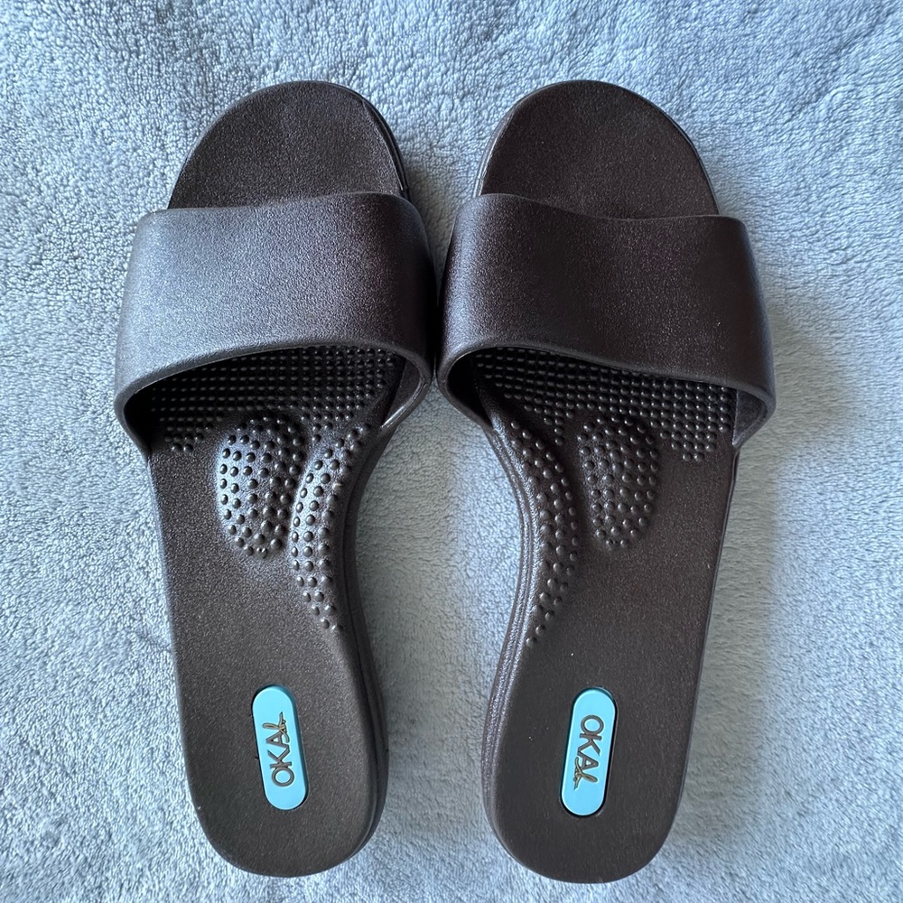OKA b. Dark Brown Slide Sandals.S. 5.5/6.5/ - Picture 6 of 9